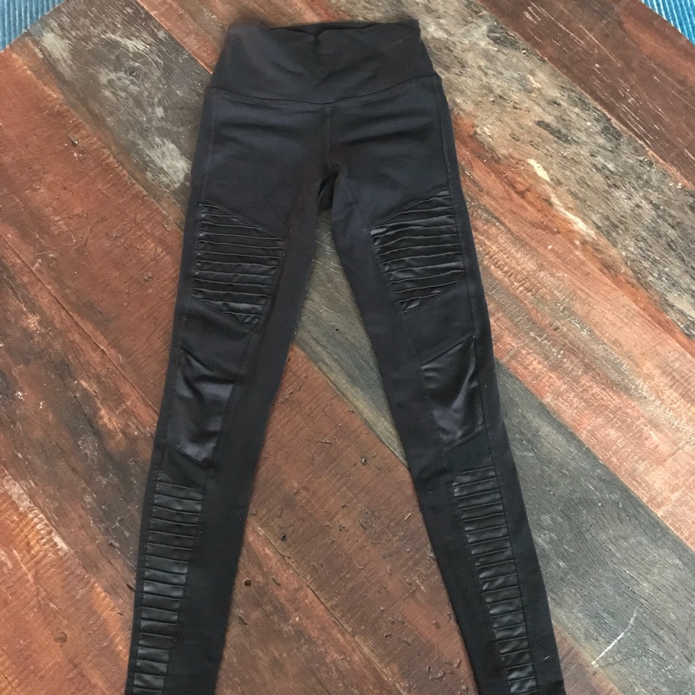 Alo Black high waist Moto leggings xs
